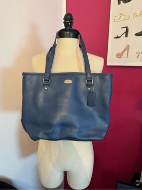 Blue Coach Crossgrain tote